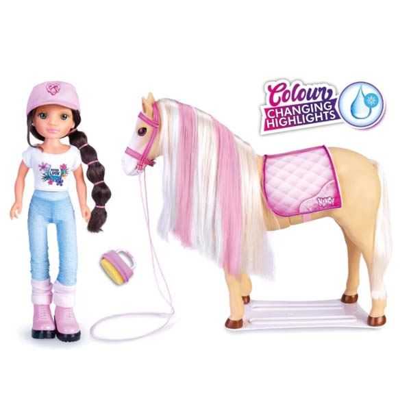 nancy un dia con su caballo (famosa - nac49000)