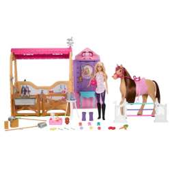 barbie muÑeca con caballo y establo (mattel - hxj44)